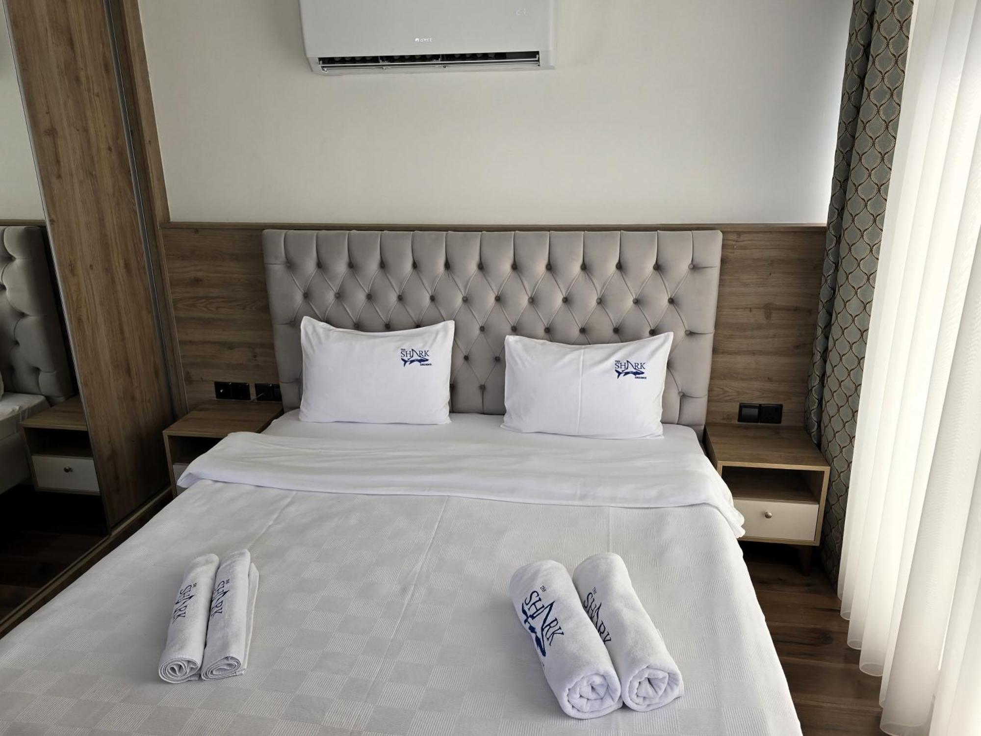 Nurel Shark Residence Kyrenia  Exterior foto